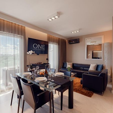 One Luxury Apartments 热舒夫 外观 照片