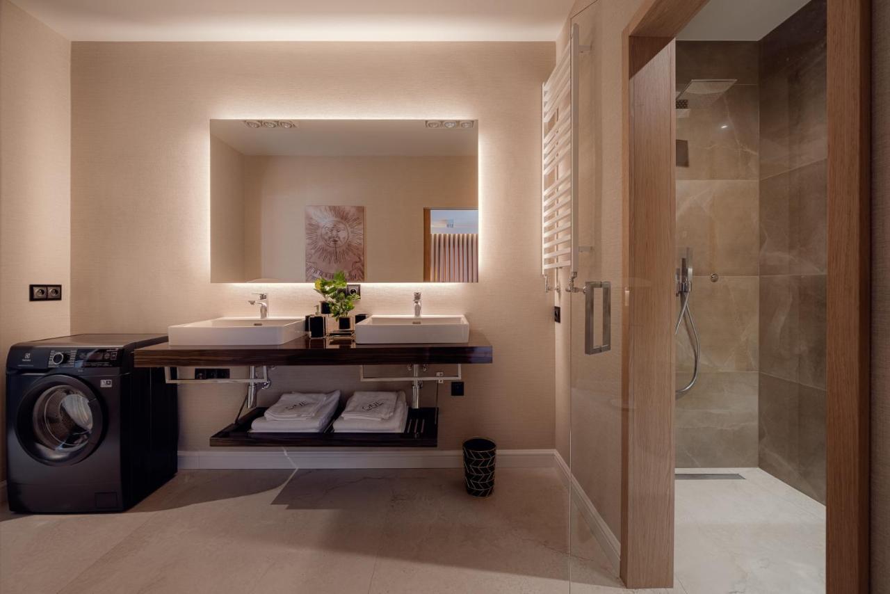 One Luxury Apartments 热舒夫 外观 照片