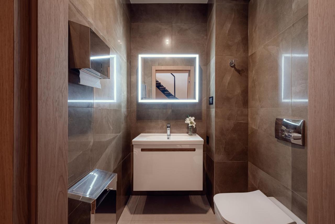 One Luxury Apartments 热舒夫 外观 照片