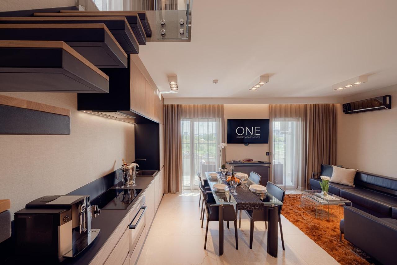 One Luxury Apartments 热舒夫 外观 照片